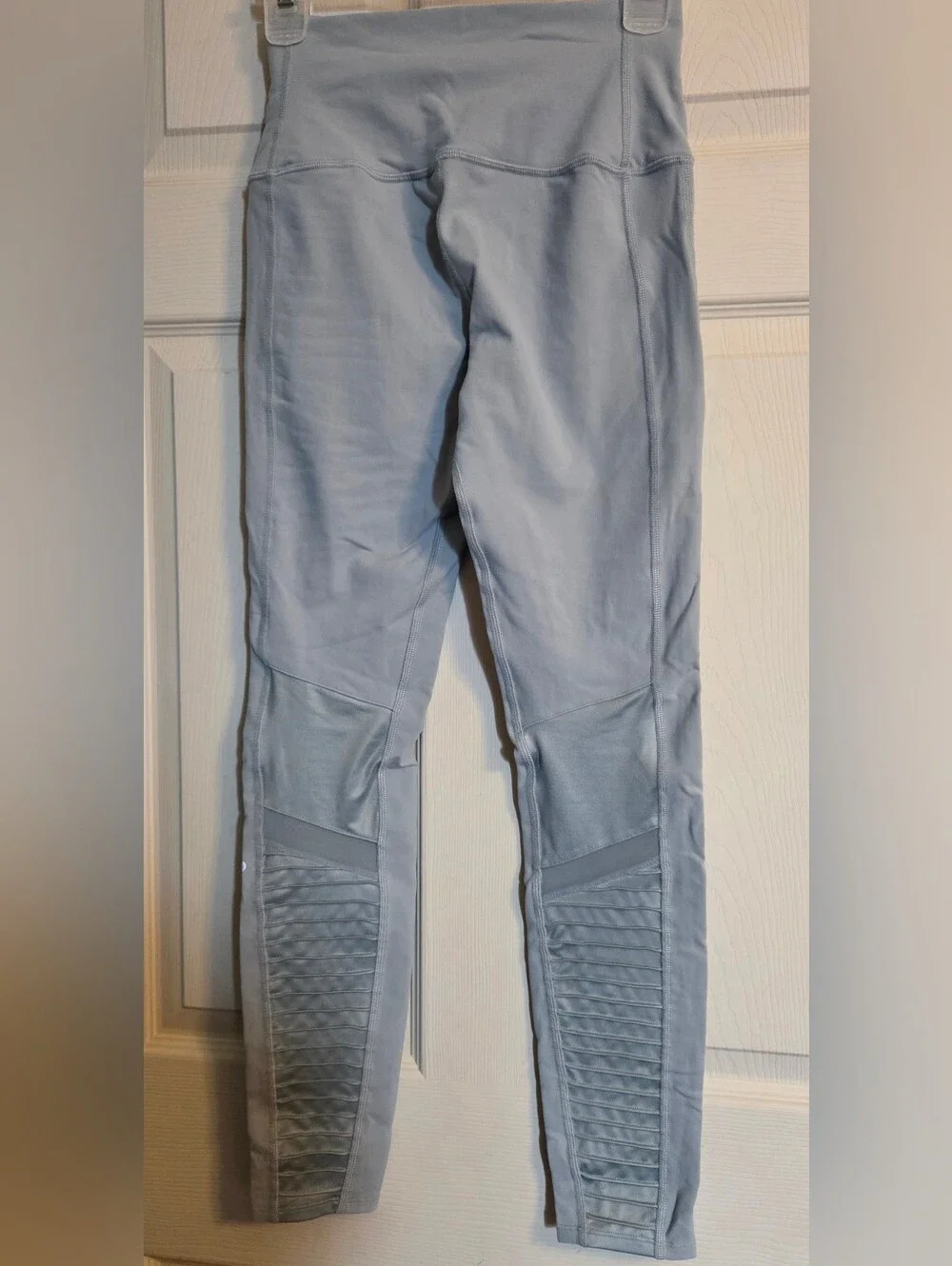 Alo Yoga High-Waist Moto Leggings Size Small